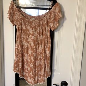 NWOT O’NEILL Floral Cold Shoulder Dress